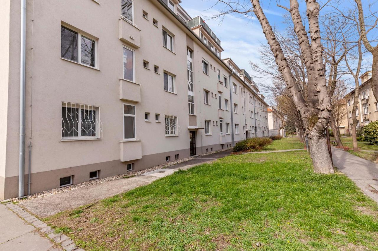 Cosy Studio 10 Min Center Братислава Екстер'єр фото